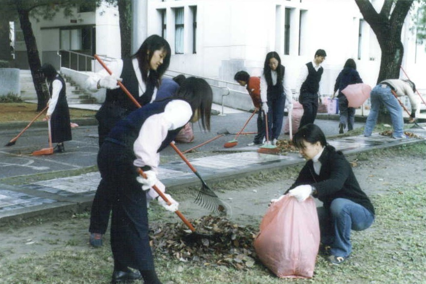 落葉堆肥再生利用