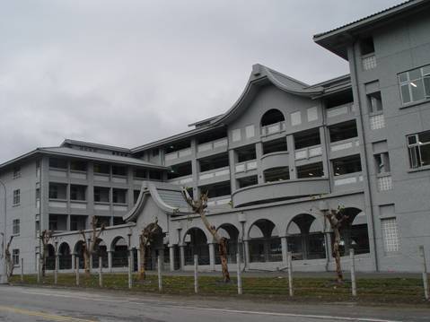 會自然呼吸的研究大樓